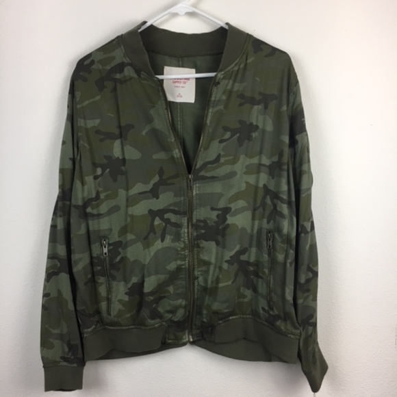 mossimo camo jacket